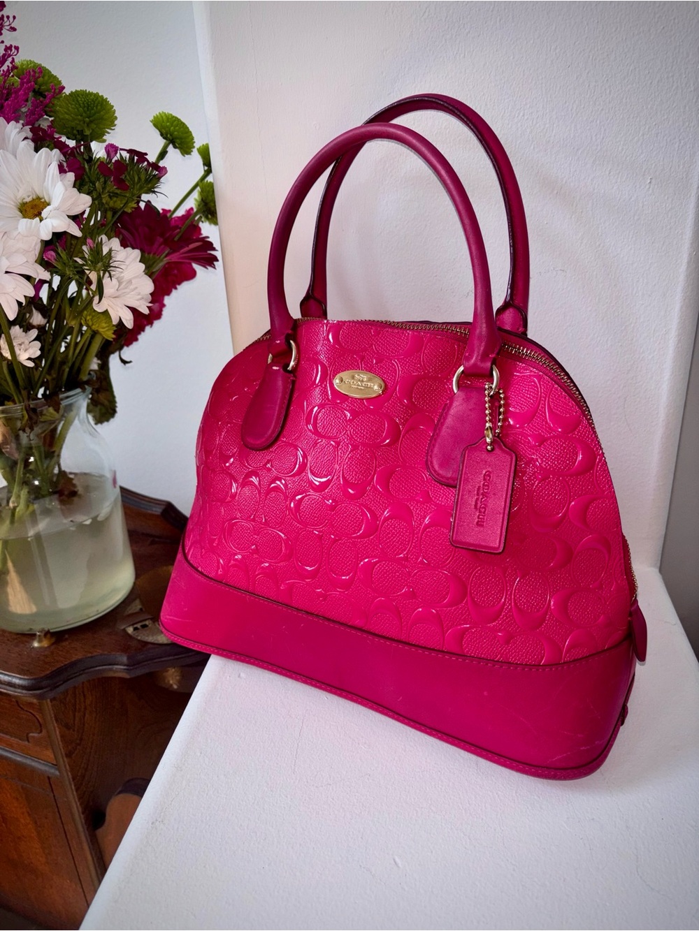🧨SALE 4th OF JULY🧨 Coach Fuchsia Signature Patent Embossed Dome Satchel Purse